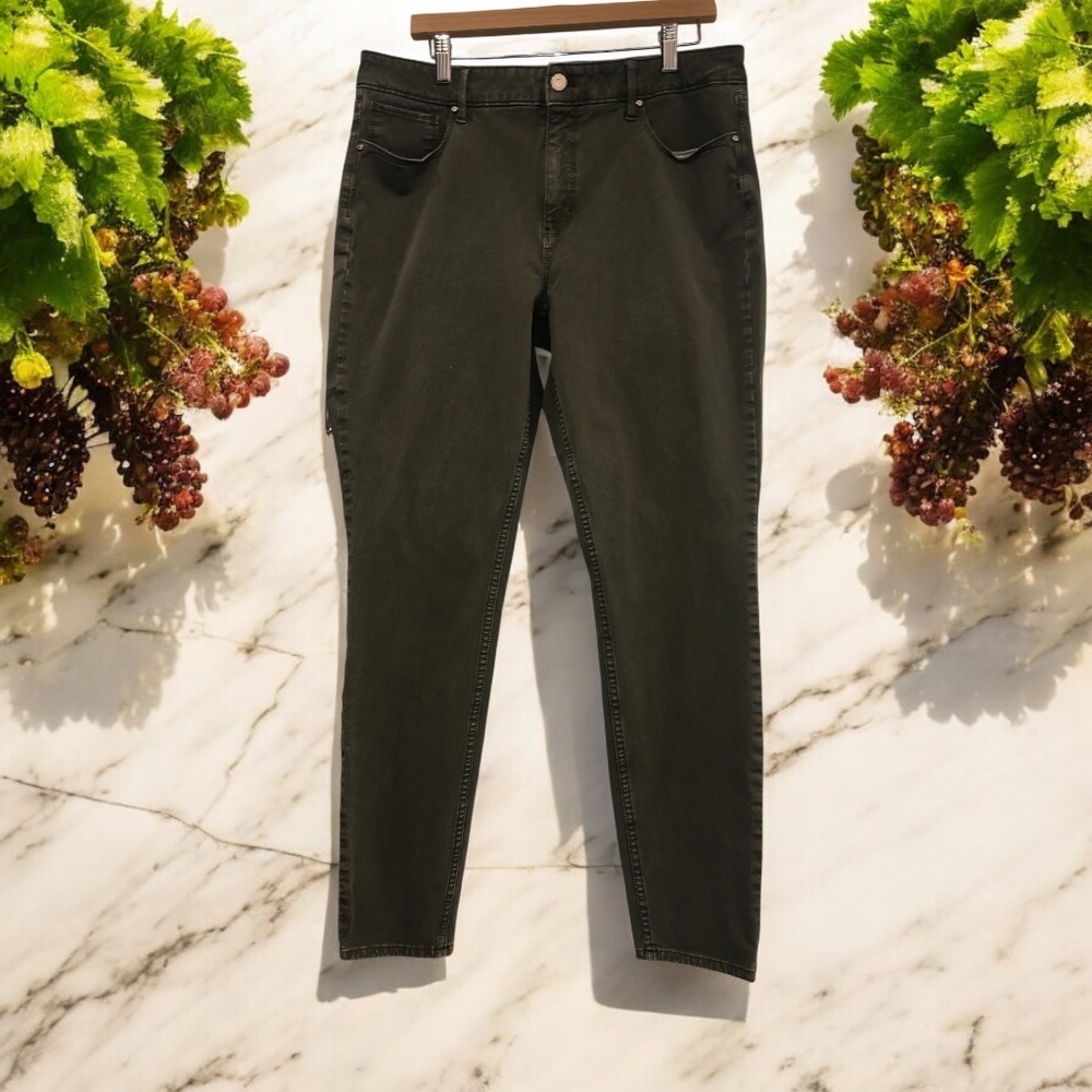 White House Black Market Olive Ankle Jeans